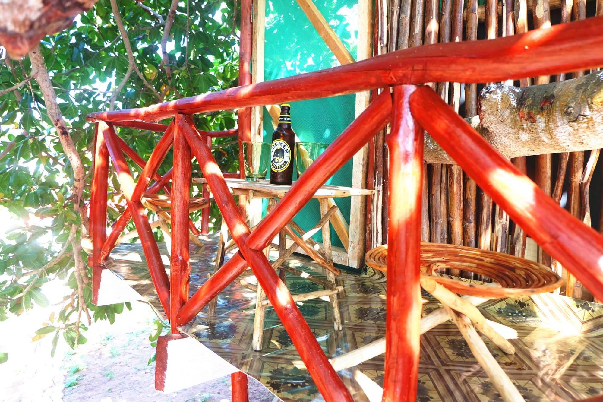 Diani Hostel Diani Beach Extérieur photo