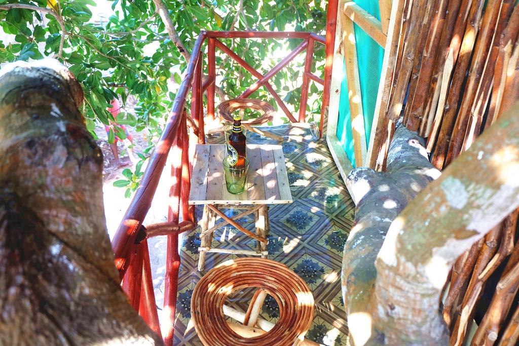 Diani Hostel Diani Beach Extérieur photo