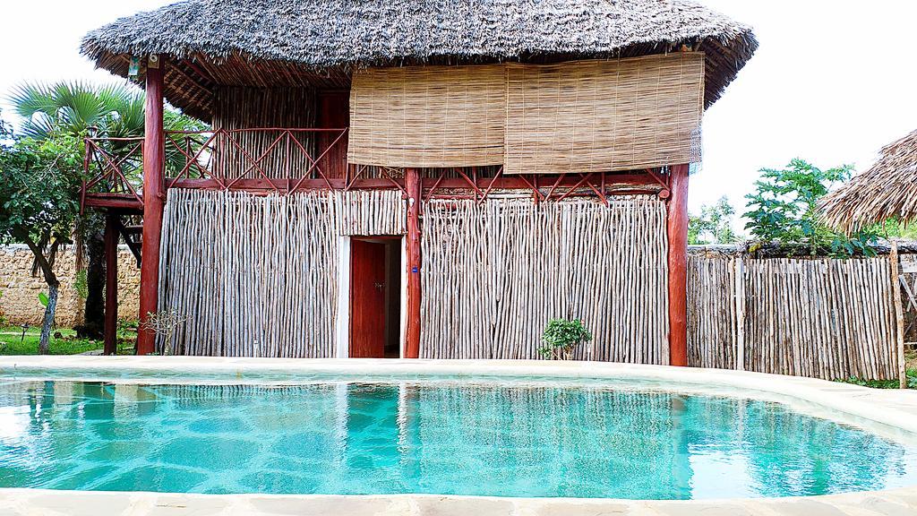 Diani Hostel Diani Beach Extérieur photo