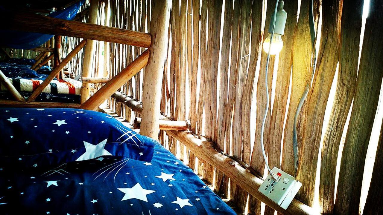 Diani Hostel Diani Beach Extérieur photo