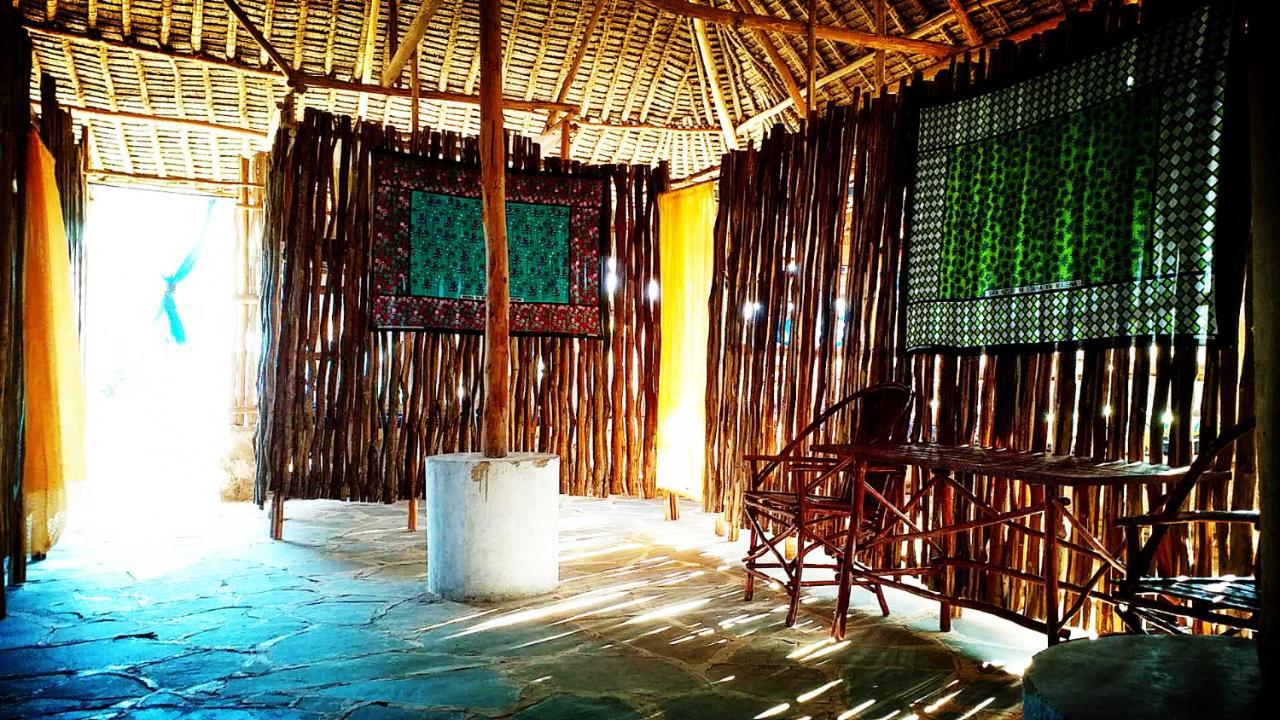 Diani Hostel Diani Beach Extérieur photo
